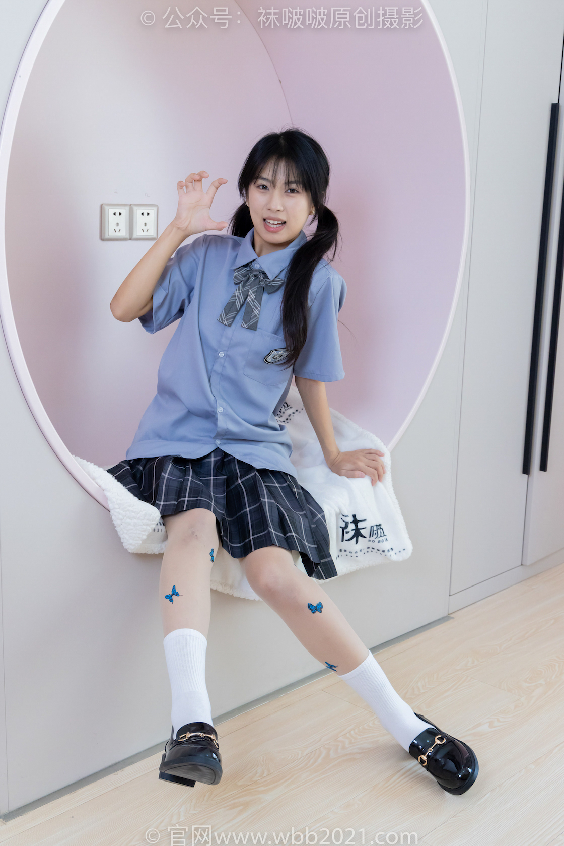 袜啵啵508期:奶油-皮鞋、白棉袜、蝴蝶薄肉丝(脚尖微加固款)、jk制服、袜啵啵、NtZ0.jpg