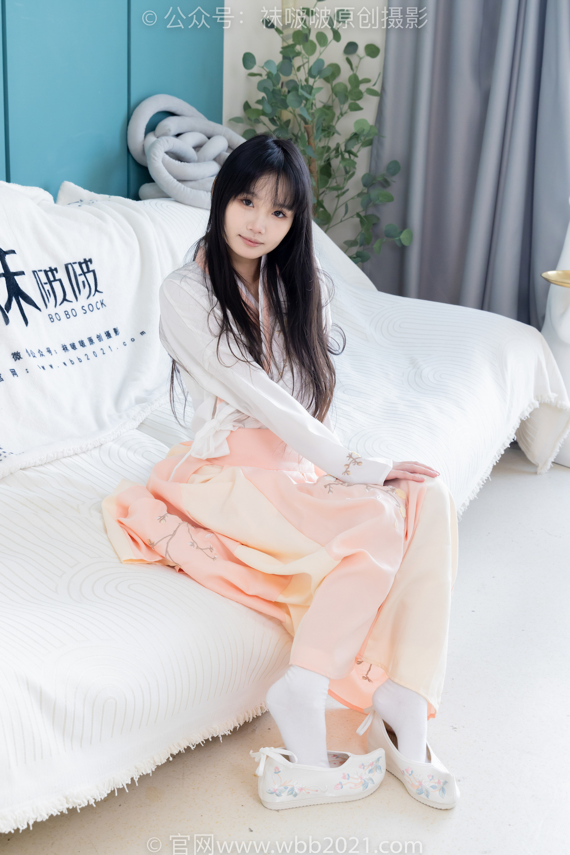袜啵啵518期:甜甜圈-平底鞋、白棉袜、裸足、汉服古装、袜啵啵、XfXl.jpg