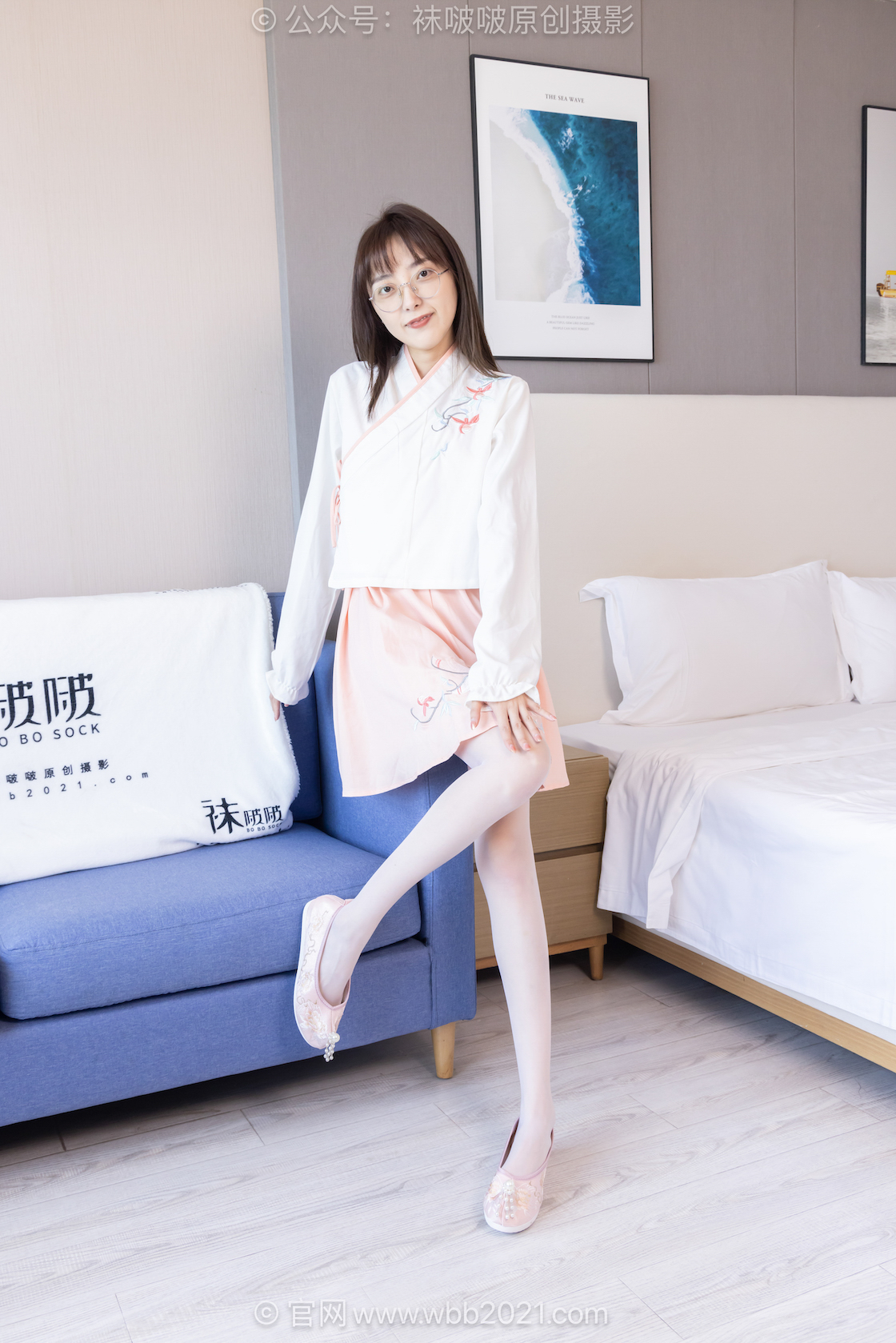 袜啵啵595期:稚予-皮鞋、平底布鞋、薄肉丝(脚尖加固款)、薄白丝(脚尖加固款)、古风汉服、走路 挑OPrm.jpg